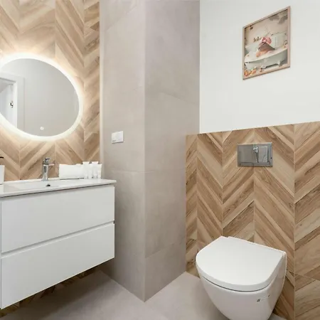 Apartment Bright In With Balcony And Parking By Renters Kolobrzeg