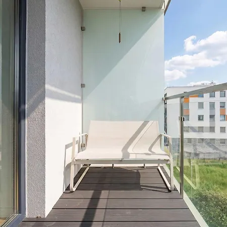 Bright In With Balcony And Parking By Renters * Kolobrzeg